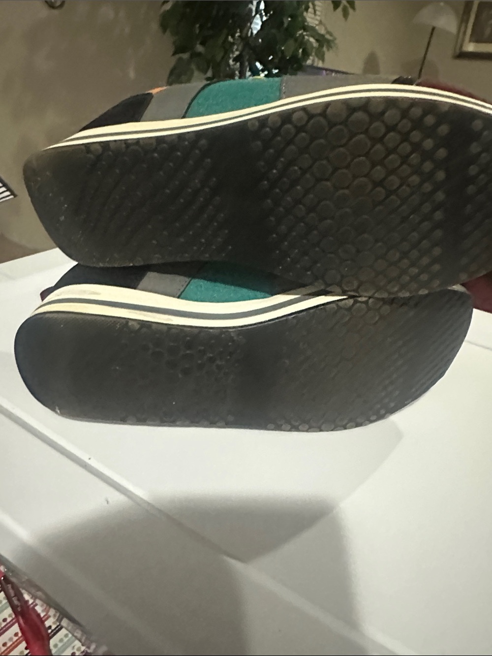 Shoes - Picture 4 of 6